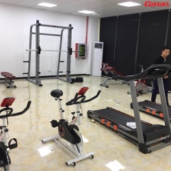 香蕉视频在线观看免费商用健身器材厂家完成深圳企业健身房安装